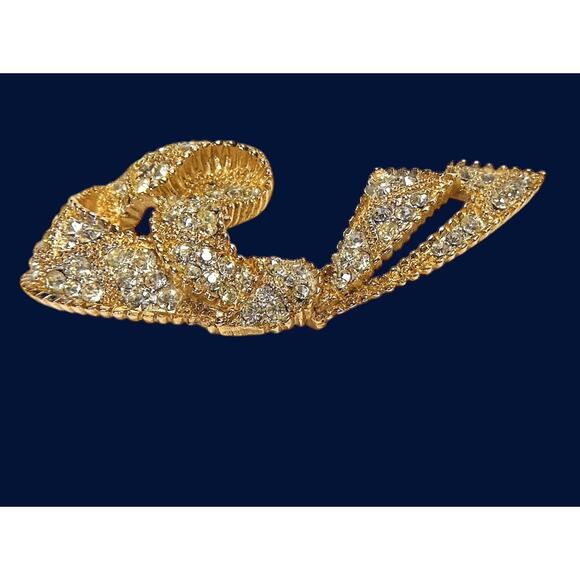 Vintage Kramer Ribbon Knot Half Bow Gold Toned With Rhinestones Pin Brooch - Picture 3 of 8